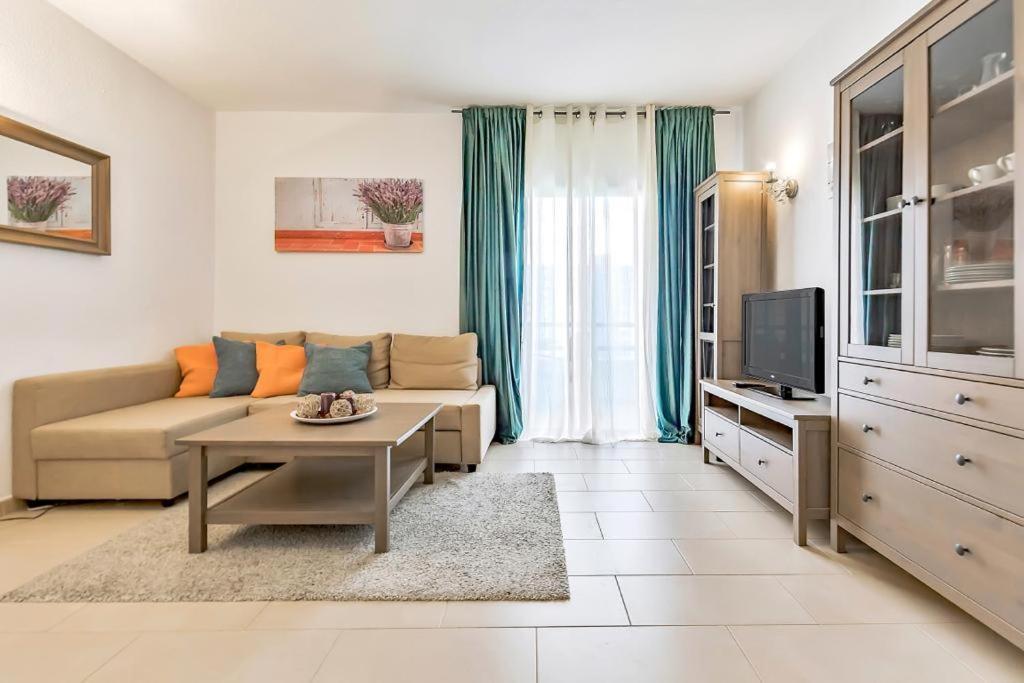 Sol Apartment With Amazing Seaview Адехе Екстериор снимка