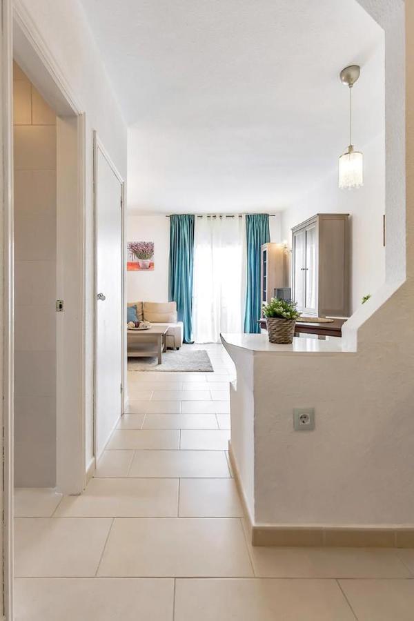 Sol Apartment With Amazing Seaview Адехе Екстериор снимка