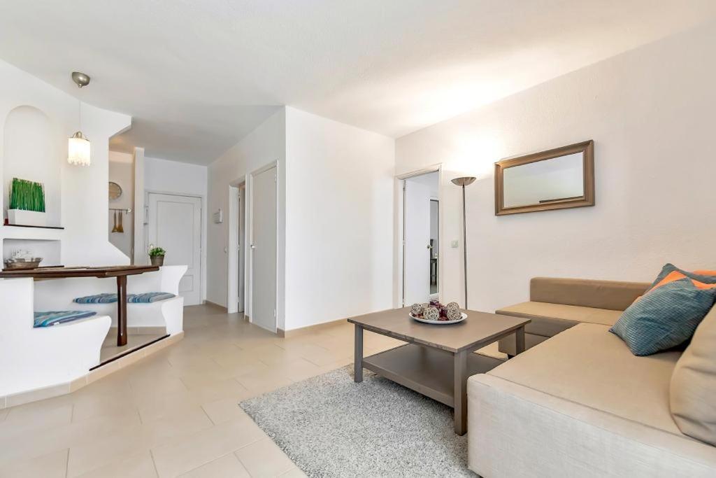 Sol Apartment With Amazing Seaview Адехе Екстериор снимка